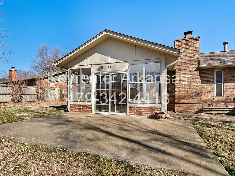 4100 Miller Dr — Photo 22