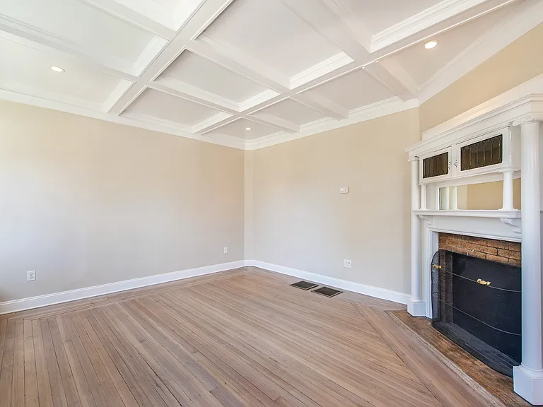 302 Springfield Ave — Photo 6