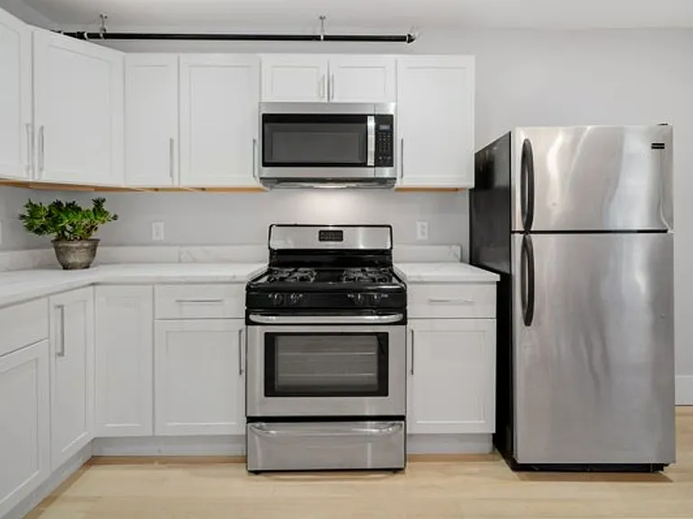 Quarry St. Apartments — Photo 124
