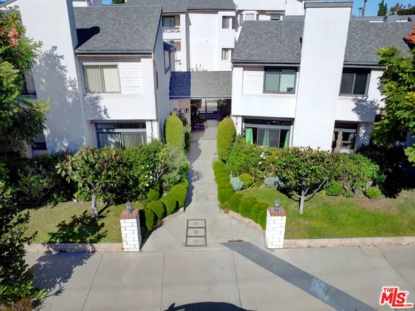 11911 Magnolia Blvd APT 22, Valley Village, CA 91607