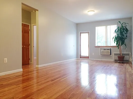 Rented by In Haus LLC | media 15