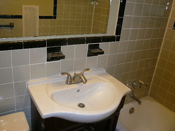 1064 Beacon St #D — Photo 11
