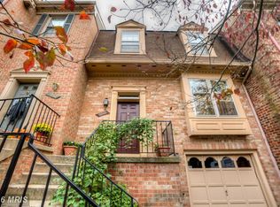 5949 Woodfield Estates Dr, Alexandria, VA 22310