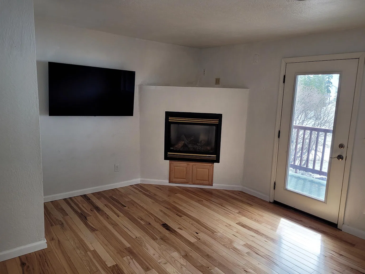 2 bed, 850 sqft, $2,250 — Photo 3