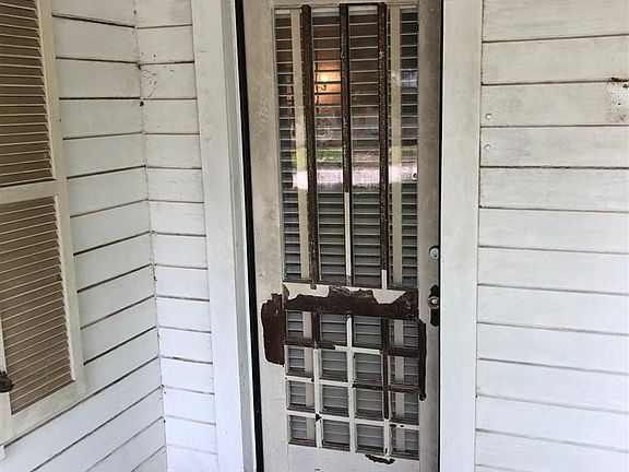 2nd image of 508 S Vanderveer St