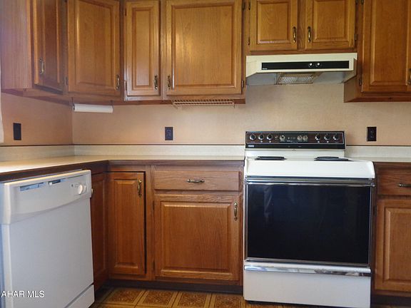 5th image of 3881 Johnstown Rd
