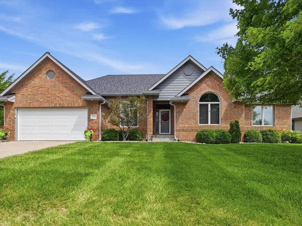 7702 SW 27th St, Topeka, KS 66614