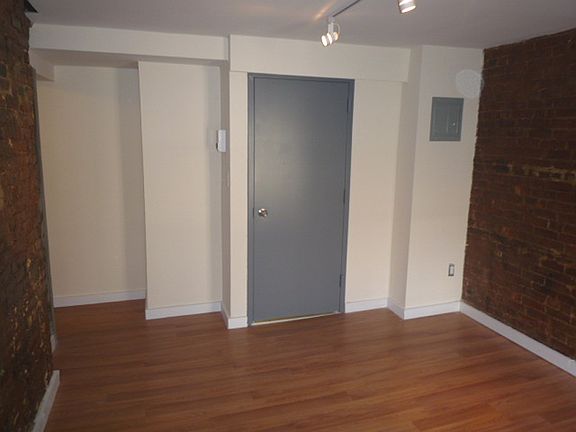 4th image of 412 E 9th St APT 9