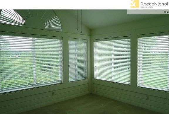 Heated and cooled sun room