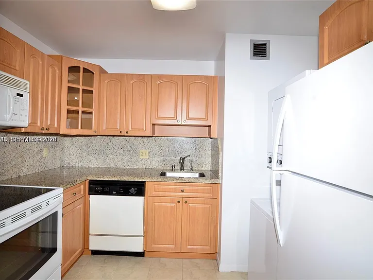 7985 SW 86th St #432 — Photo 3