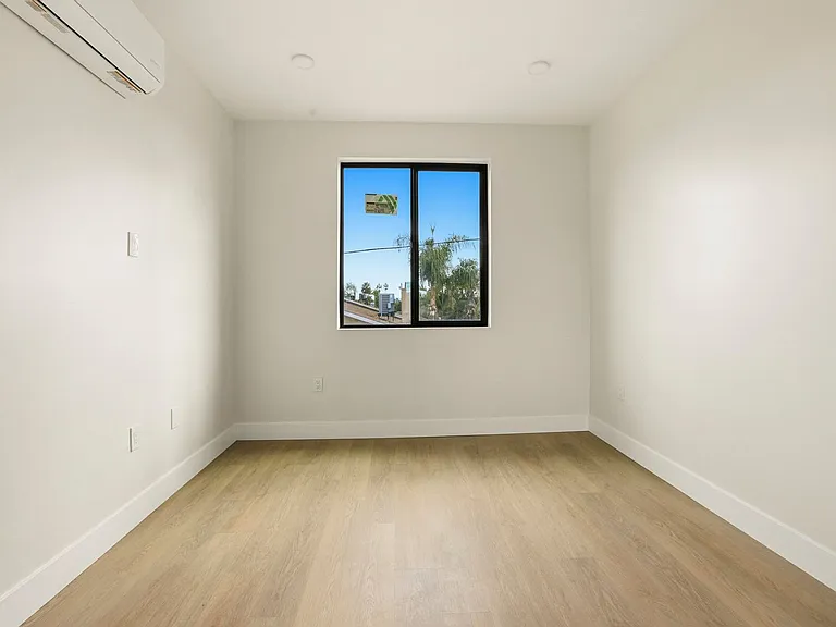 4649 Arizona — Photo 23