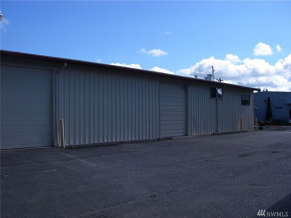 1st image of 4801 56th Pl NE