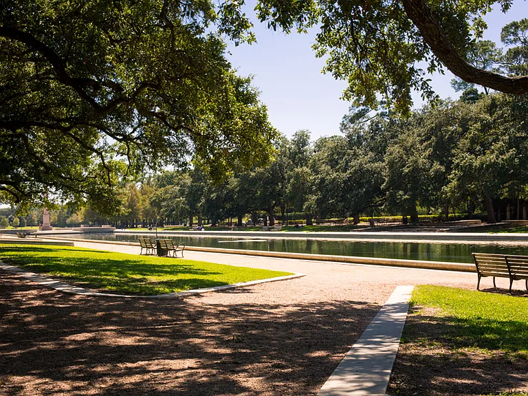 Minutes from Hermann Park