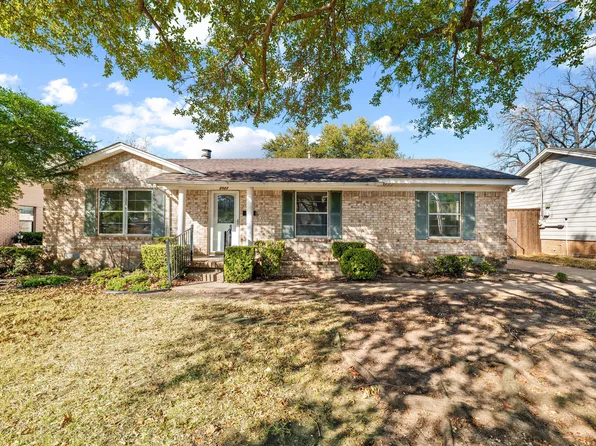 2927 Eric Ln, Farmers Branch, TX 75229