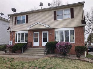 52 Biddle St, Springfield, MA 01129