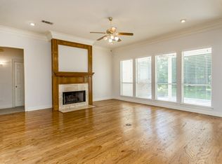 10613 Ashbrook Dr, Baton Rouge, LA 70809