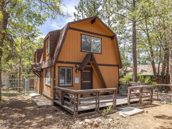 518 Sunset Ln, Sugarloaf, CA 92386