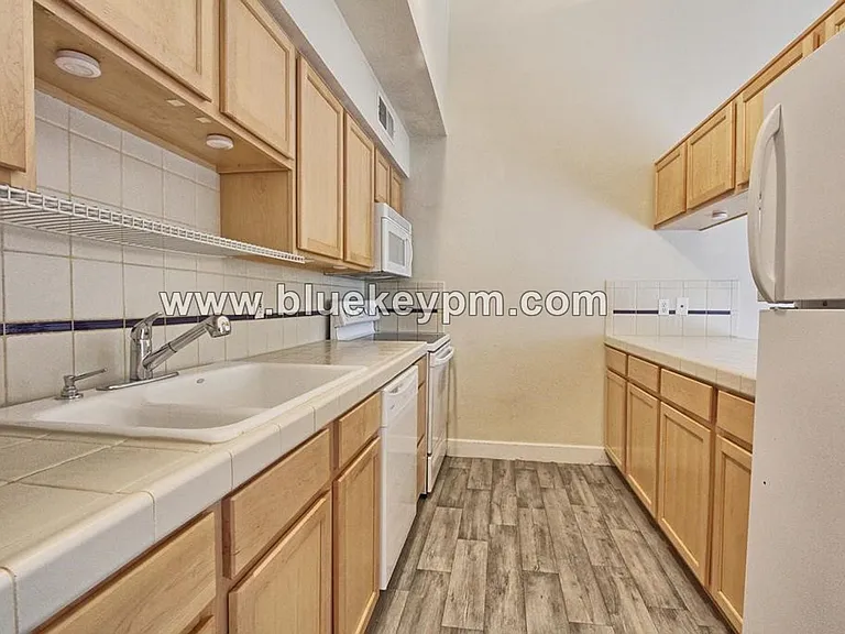 4 Touchstone Ct #64 — Photo 2