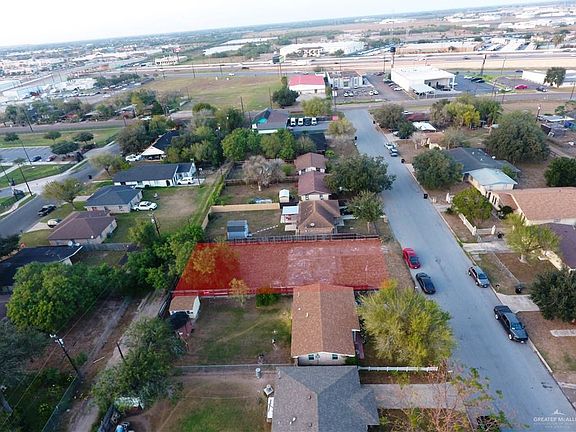 2nd image of 709 N Padre Ave