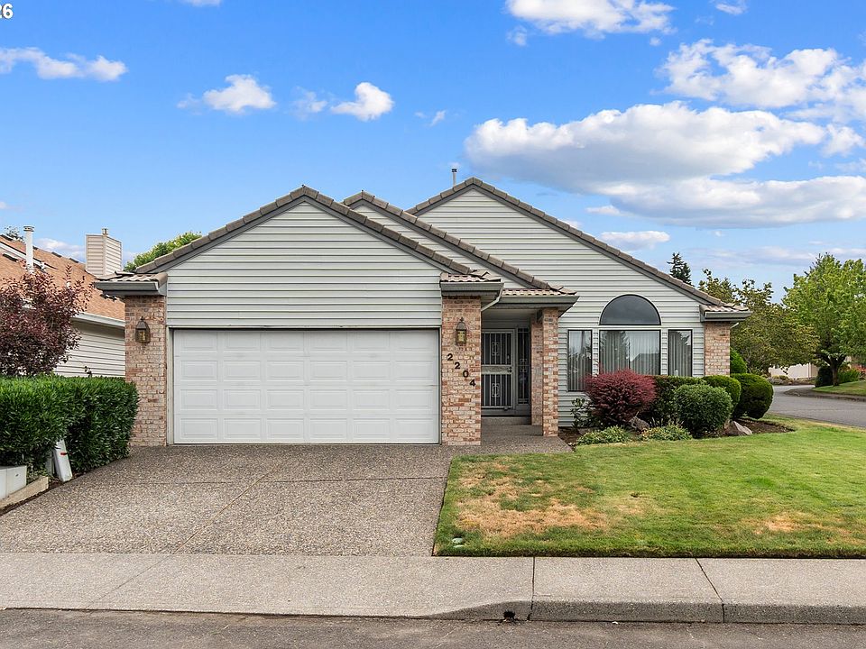 1st image of 2204 NE 158th Ave