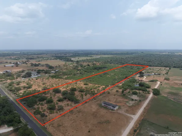 12 AC Cr 307 LOT E, Jourdanton, TX 78026