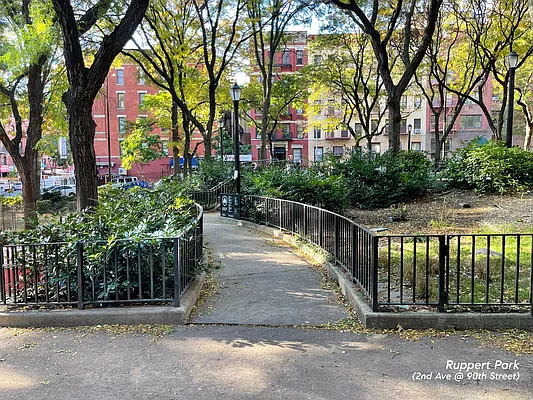 Rented by Compass | media 21