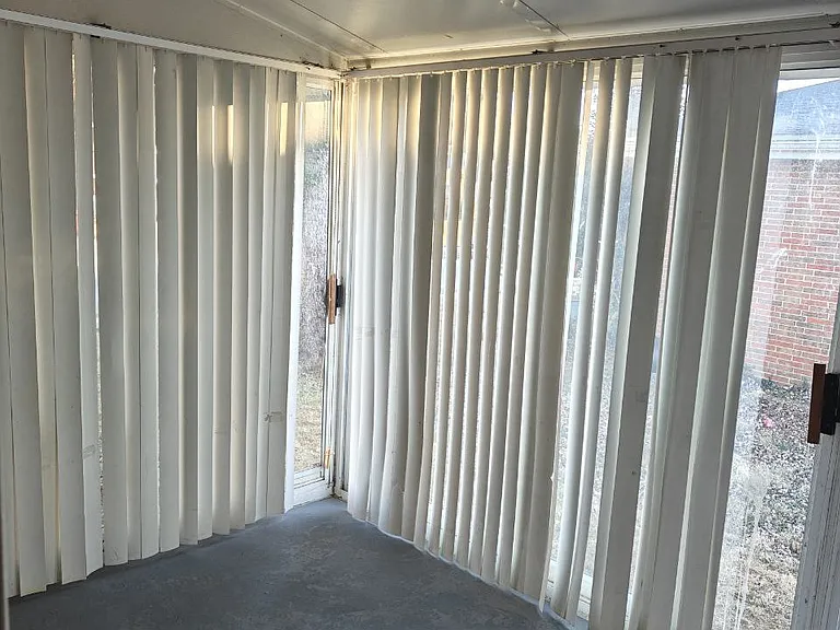 7423 Kalton Ct — Photo 20