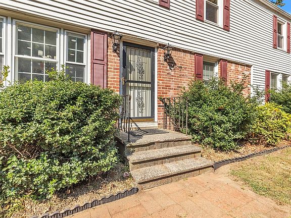 2nd image of 750 Wilbraham Rd