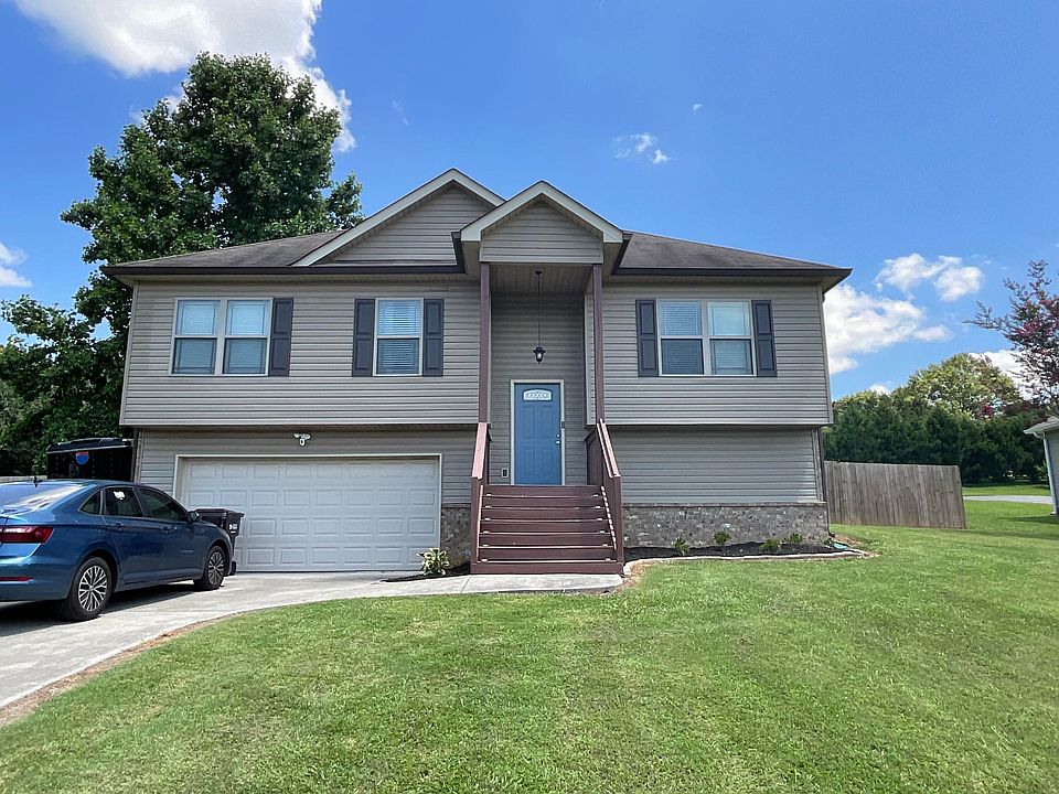 1st image of 529 Brooklawn Trl SE