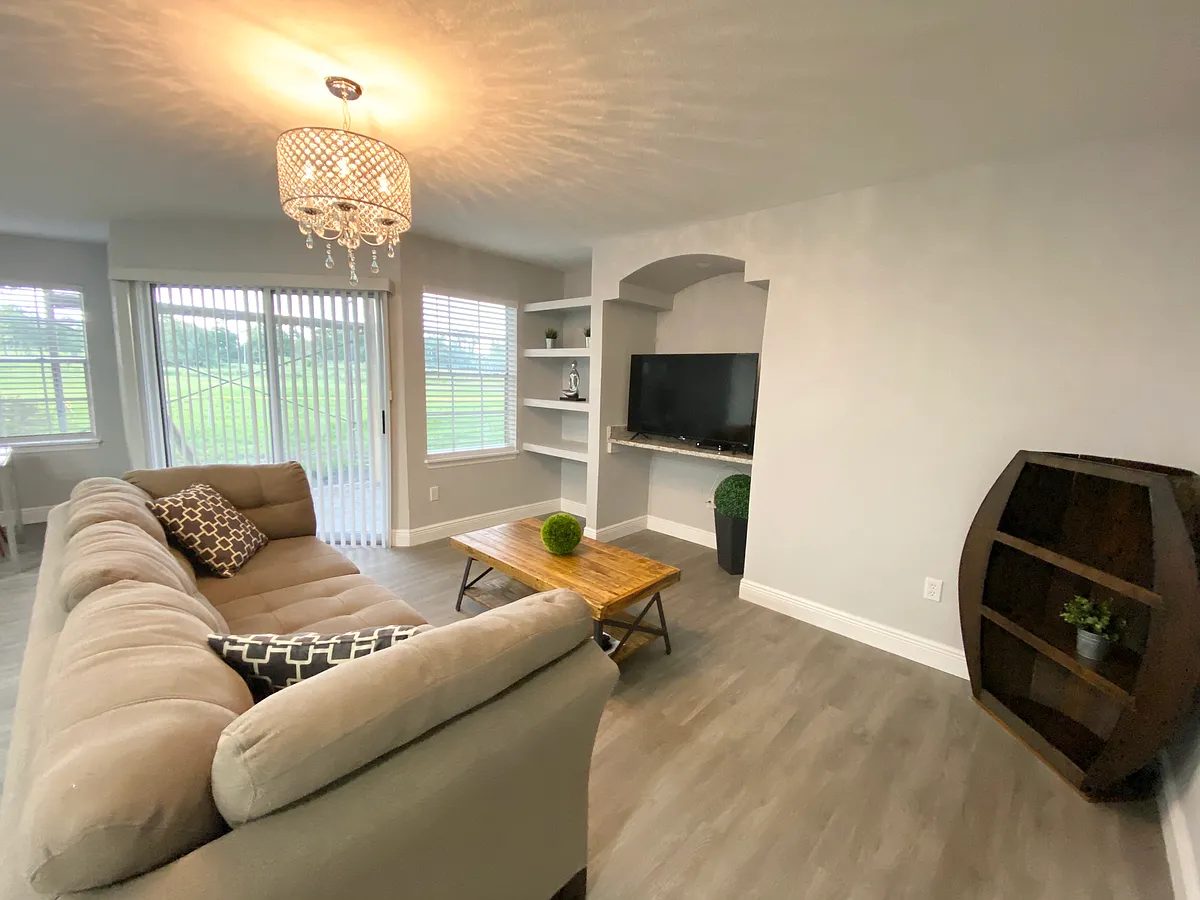 Photo 2 of 14 - 7330 Westpointe Blvd #415 - Orlando, FL Building Photo - 7330 Westpointe Blvd #415