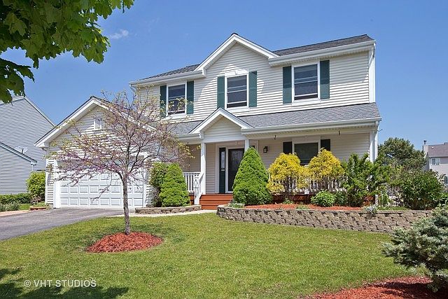 1st image of 3326 Montgomery Dr