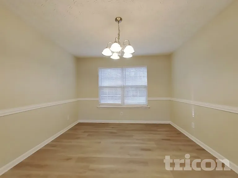 5316 Paddington Ln — Photo 4