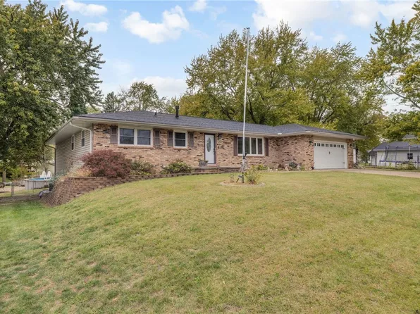 1085 S Wildwood Dr, Mt Zion, IL 62549