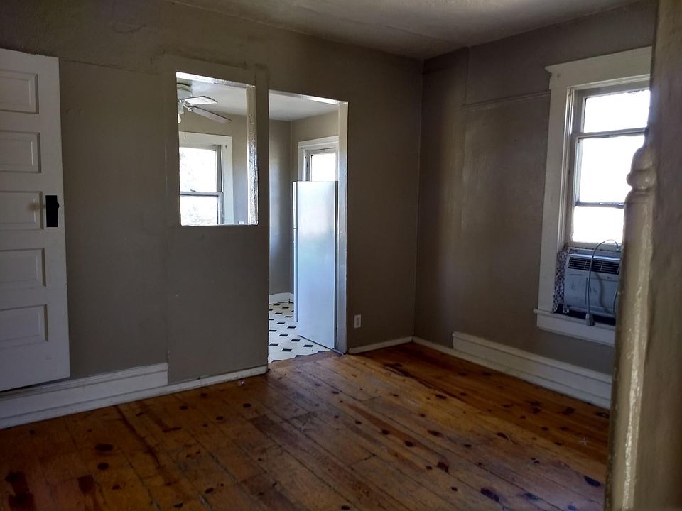 1st image of 123 Walter St NE APT B