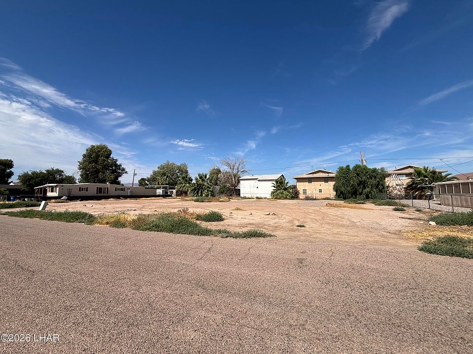 2nd image of 7863 S Cardinal Dr