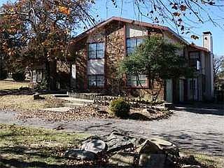 1st image of 1115 Country Wood Dr