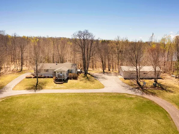5028 Fish Lake Rd, Duluth, MN 55803