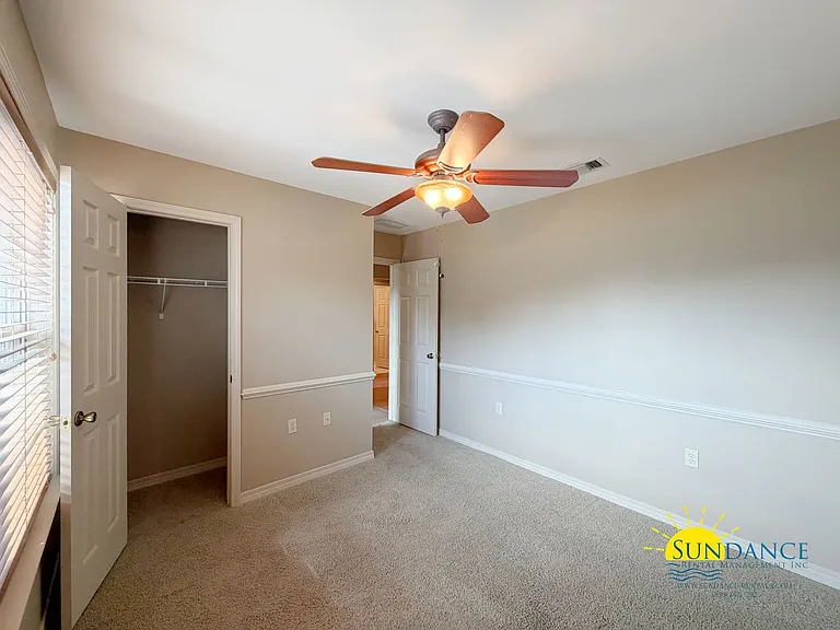 940 Scenic Oak Ln — Photo 16