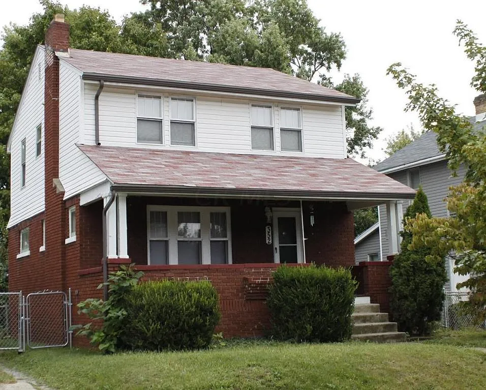 352 S Burgess Ave photo 1