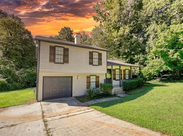 5118 Fairforest Dr, Stone Mountain, GA 30088