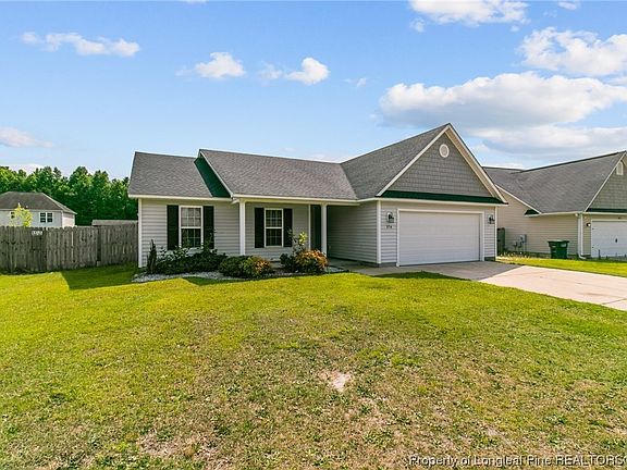 3rd image of 374 Broad Dr