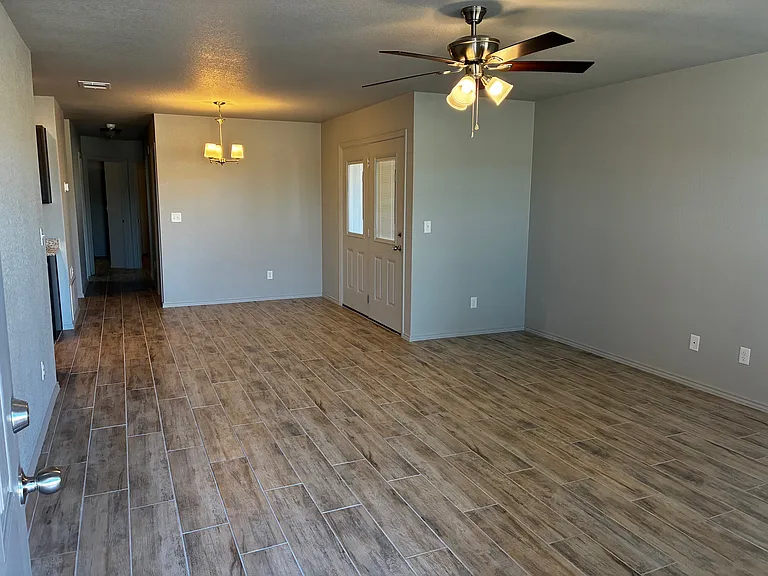 119 Cameron Dr #B — Photo 4