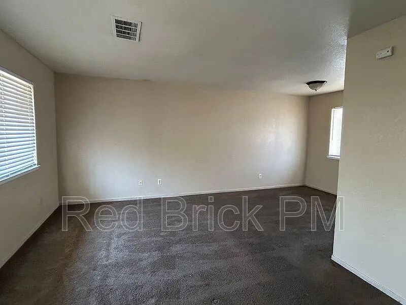 Building Photo - 3372 San Mateo Ct