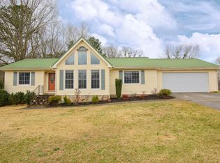 128 Hunters Way, Carrollton, GA 30116