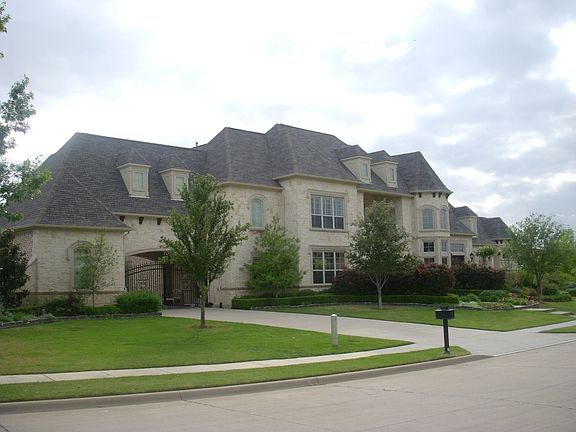 3rd image of 4821 Orchard Park Dr
