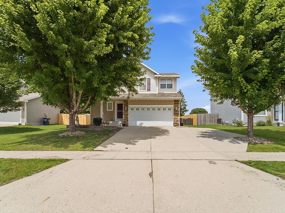 1st image of 405 SE Olson Dr