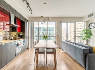 300 Front St W #1409-C01, Toronto, ON M5V 0E9