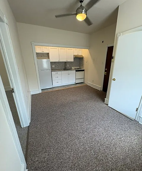 1637 Haworth St #C — Photo 5