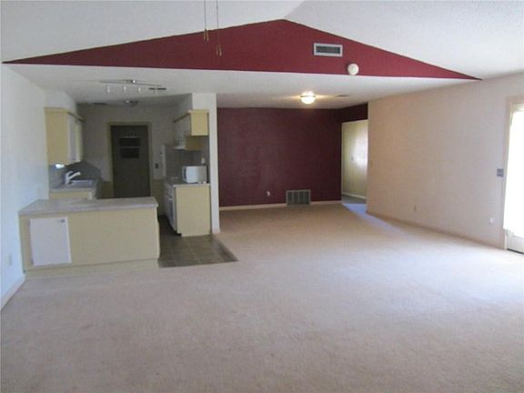 5th image of 3917 Kim Dr