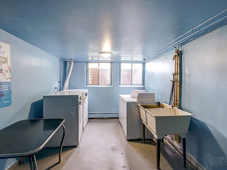 Waverly House Apartments — Photo 5